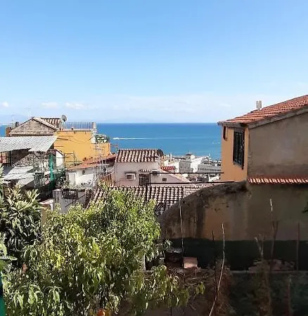 Centro Storico Vista Mare Alloggio in famiglia